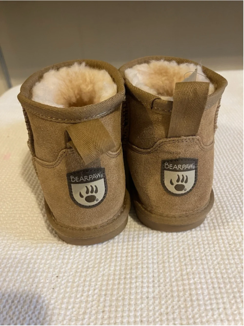 Bearpaw Kiara Hickory Short Comfort Winter Suede 7 NEW